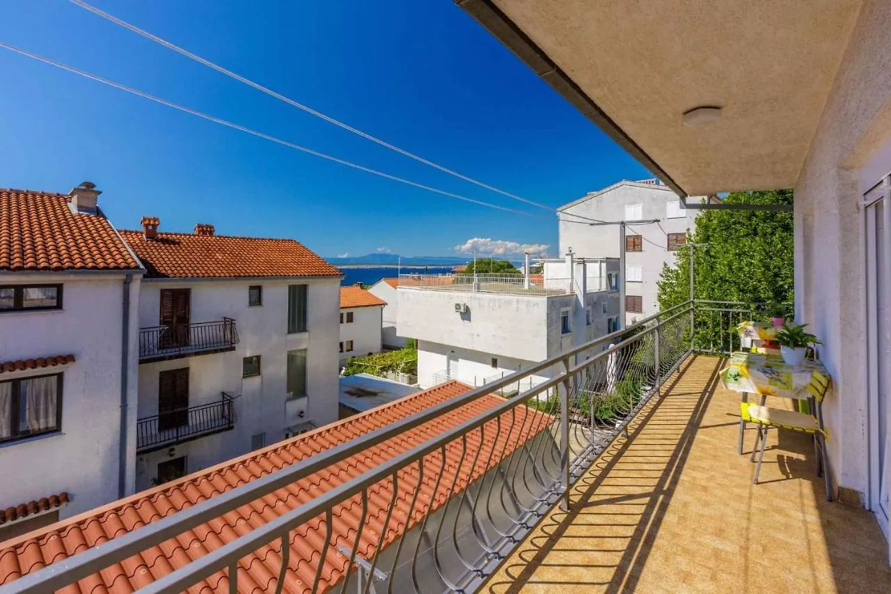 Apartment In Crikvenica 39218