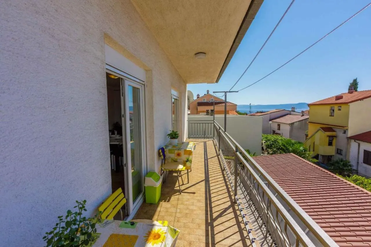 Apartment In Crikvenica 39218