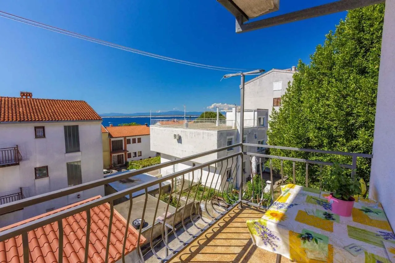 Apartment In Crikvenica 39218