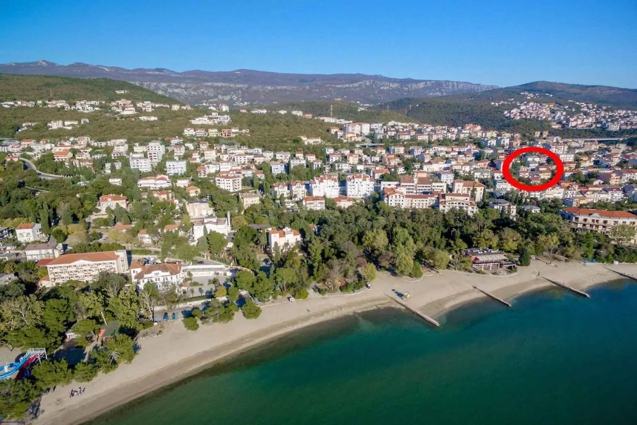 Apartment In Crikvenica 39218